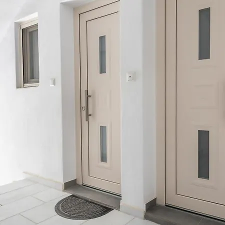 Elizabeth's Dream Place Ii Naxos City